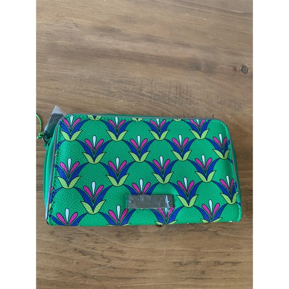 Vera Bradley Emerald Diamonds NWT Accordian Faux Leather Zip Around Wallet - Picture 4 of 8